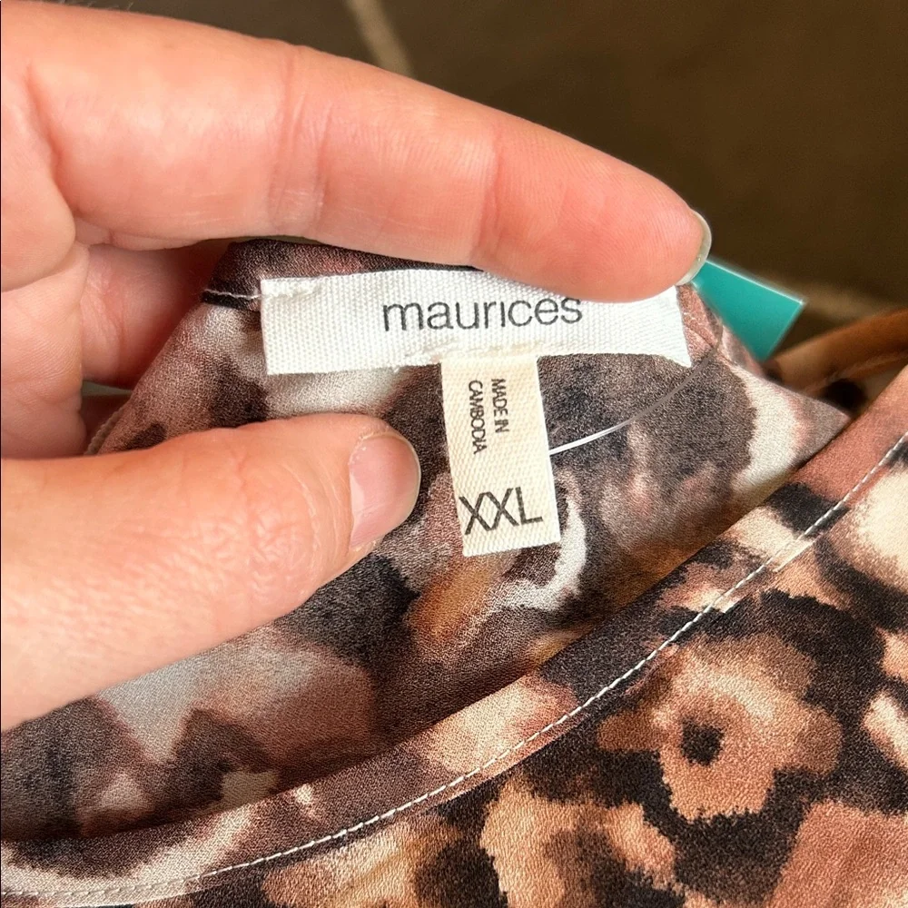 Maurices
Delton Zipper Back Blouse Leopard Print Top - Picture 2 of 10